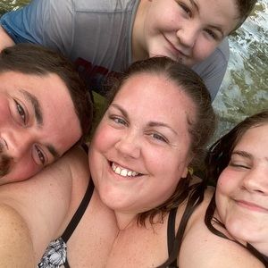 Meet your Posher, Lacey